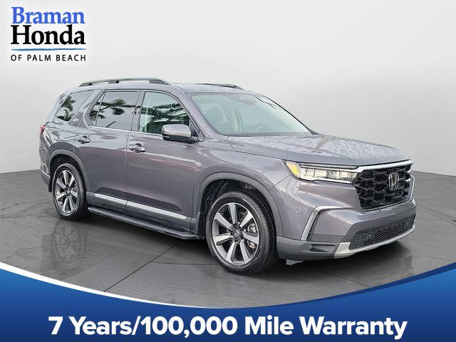 2025 Honda Pilot Touring 2WD's photo