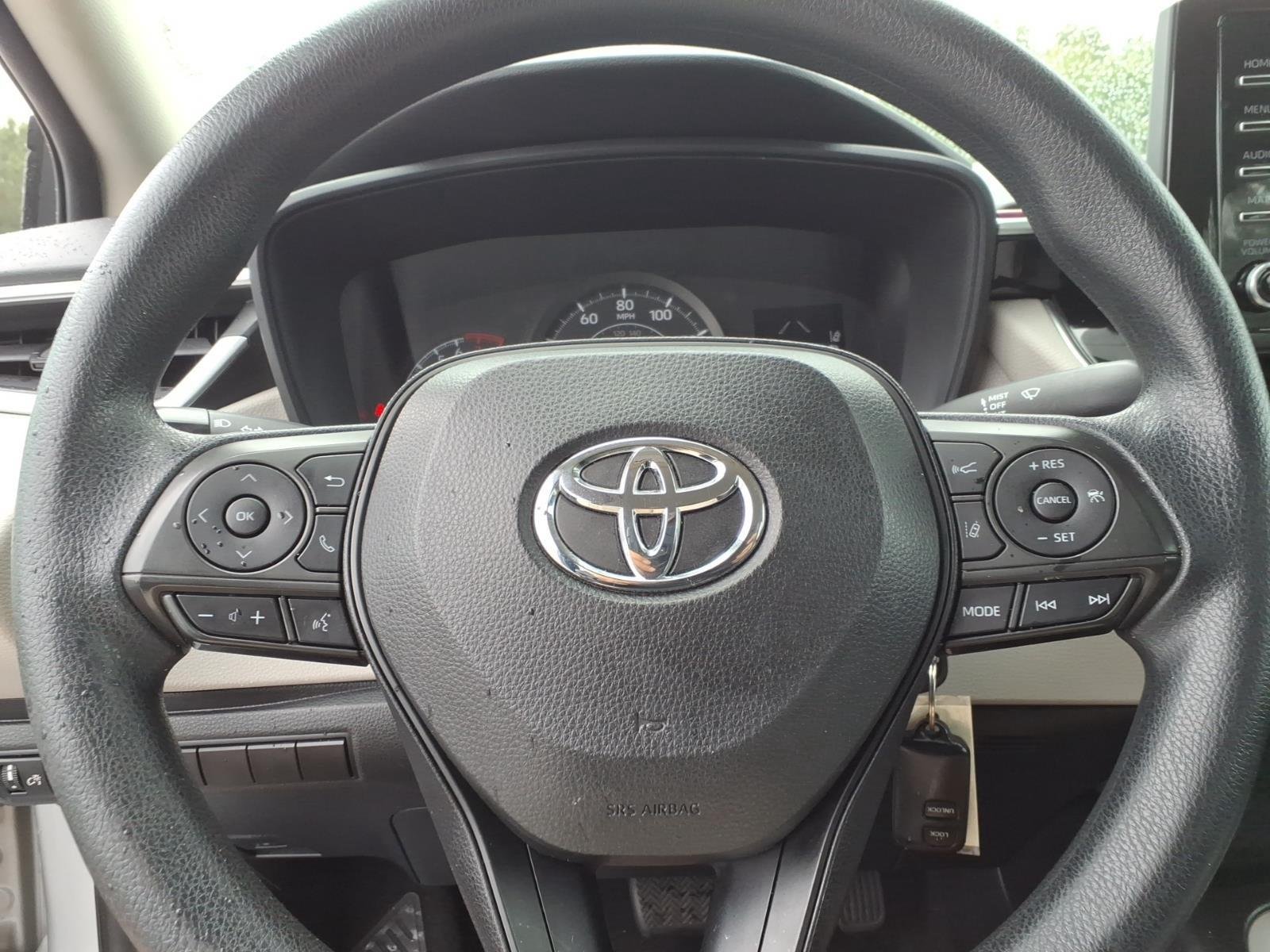 Used 2020 Classic Silver Metallic Toyota L image 24
