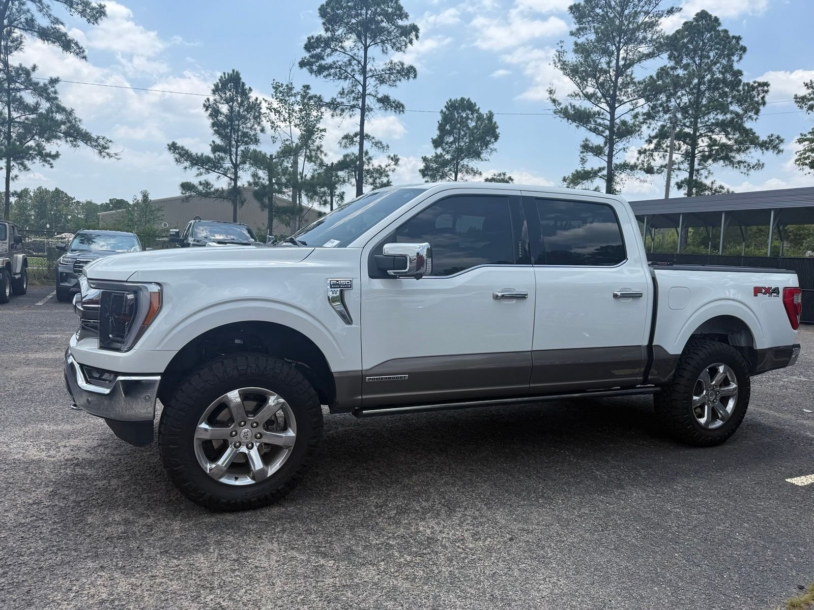 Used 2023  Ford King Ranch image 3