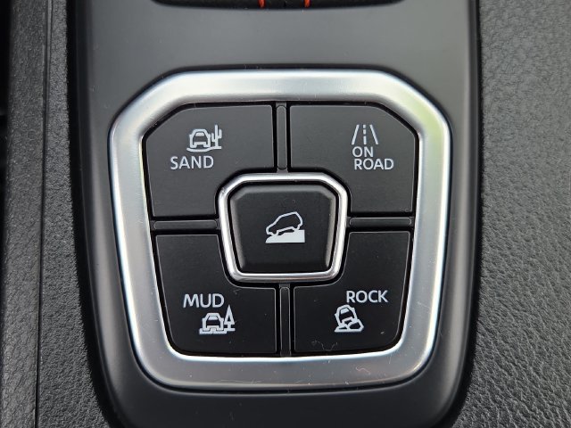 Certified Used 2026 Glacier White Nissan PRO-4X image 10