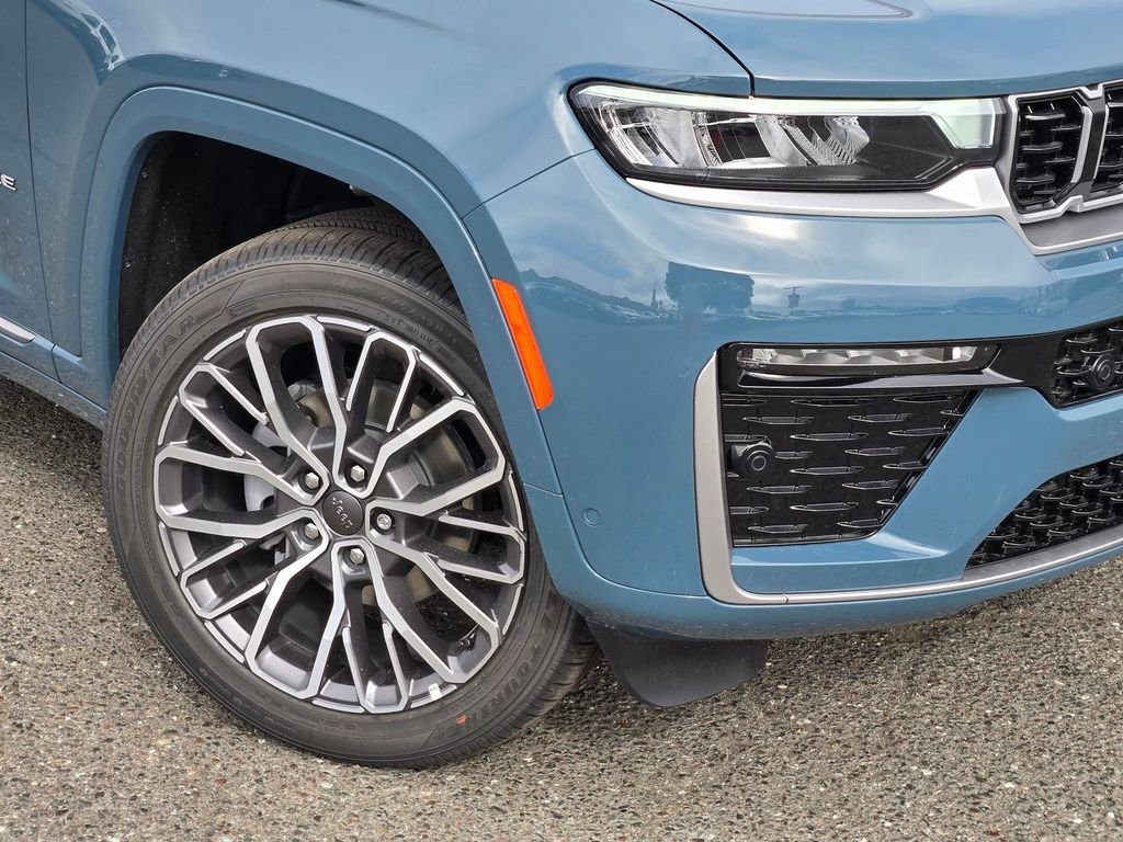 New 2026 Steel Blue Exterior Paint Jeep Summit image 6