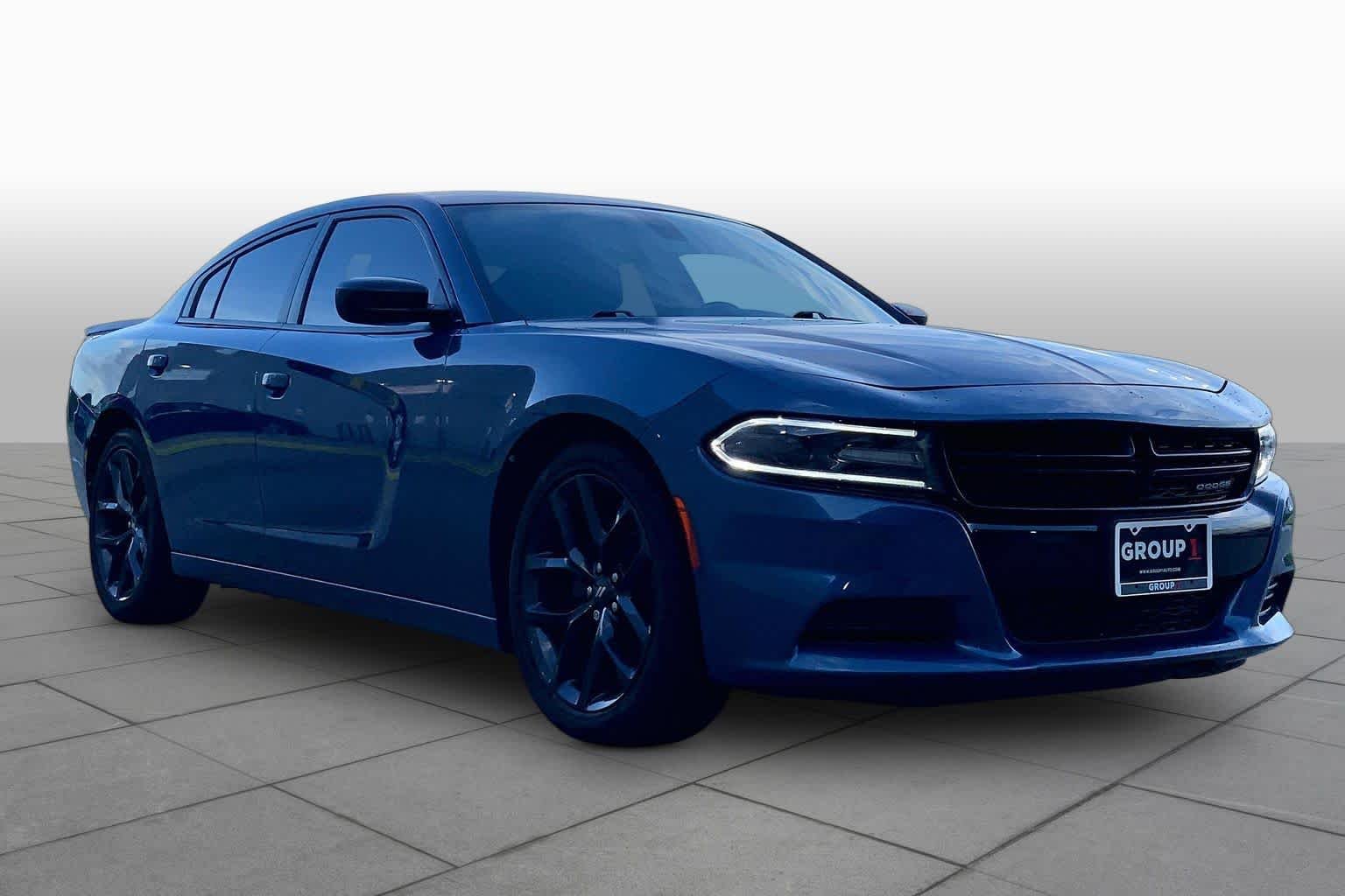 Used 2020 Frostbite Dodge SXT image 3