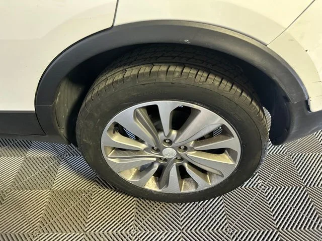Used 2020 Summit White Buick Preferred image 40