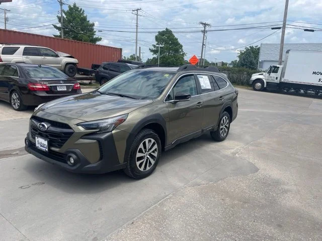 Used 2024 Brown Subaru Premium image 3