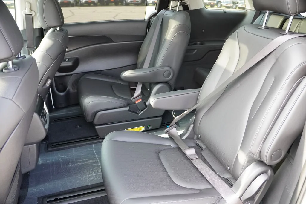 New 2027 Snow White Pearl Kia SX image 11