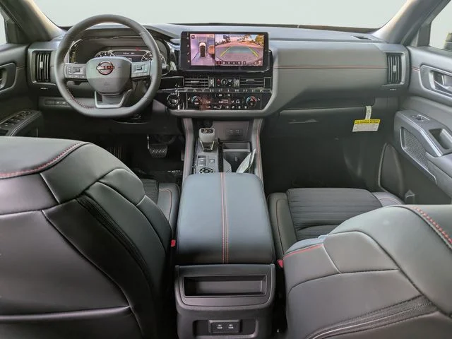 New 2026 Boulder Gray Pearl / Super Black Two-tone Nissan Rock Creek® image 10