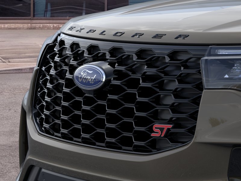 2026 Ford Explorer ST - Photo 17