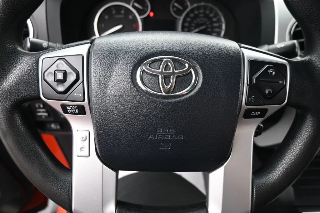 Used 2017 Red Toyota SR5 image 18