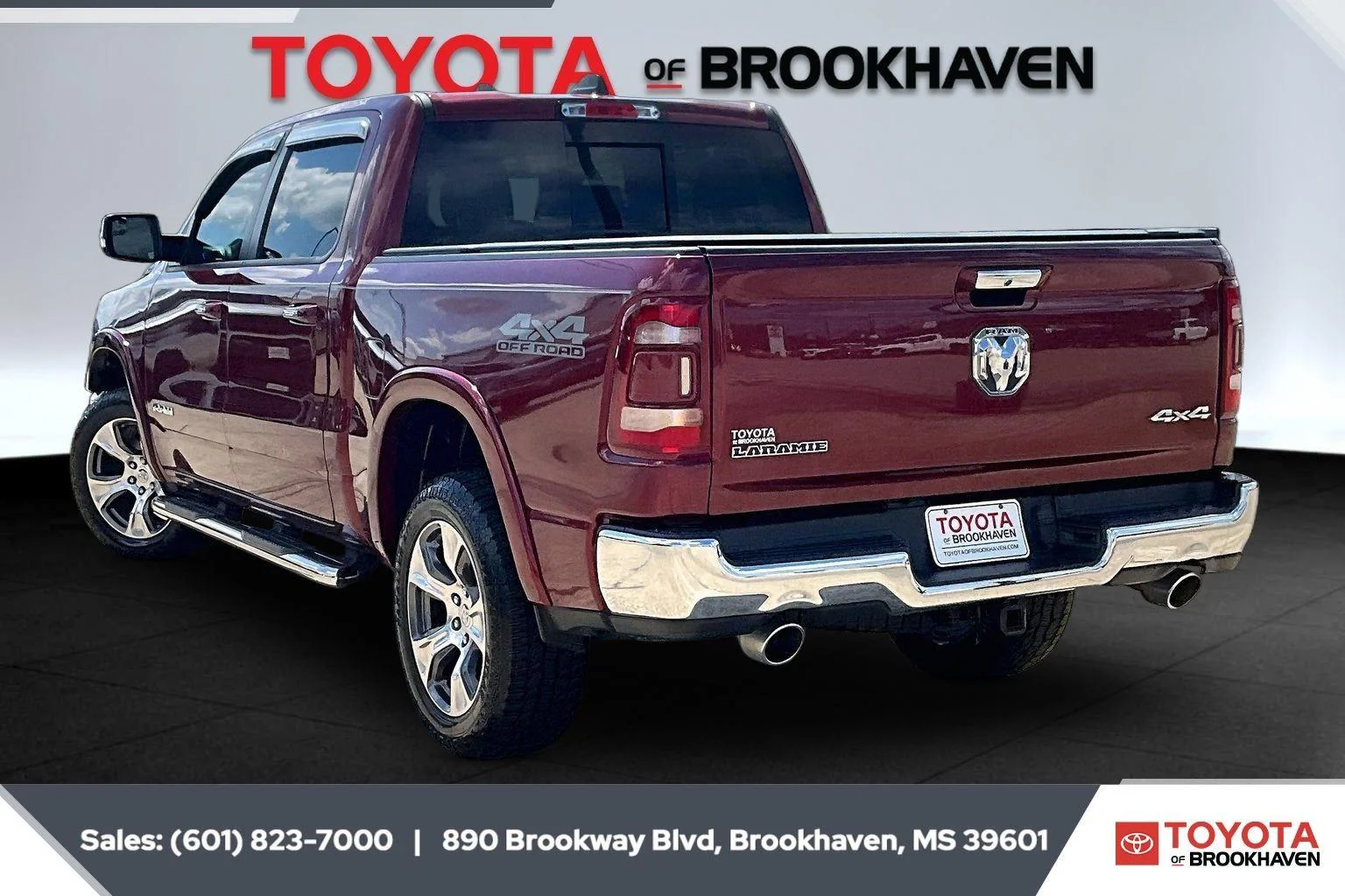 Used 2020 Delmonico Red Pearlcoat Ram Laramie image 2