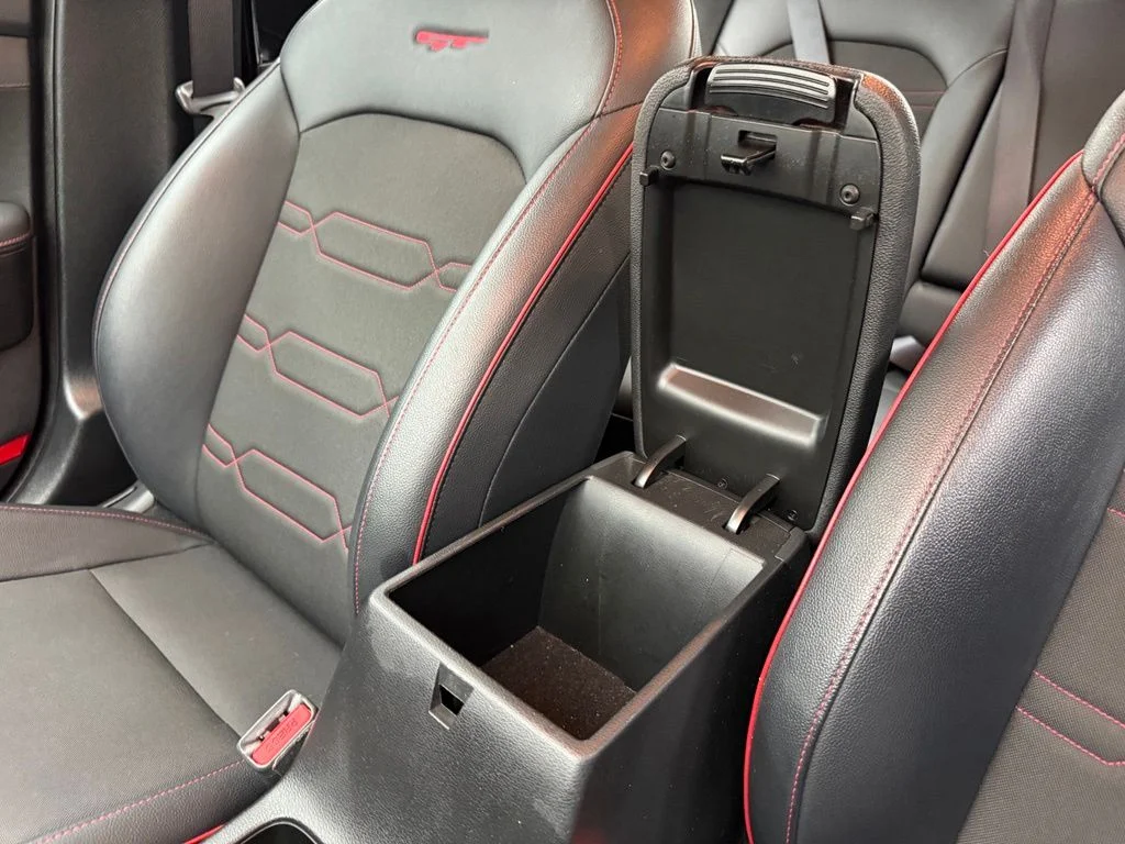 Used 2023 White Kia GT image 25
