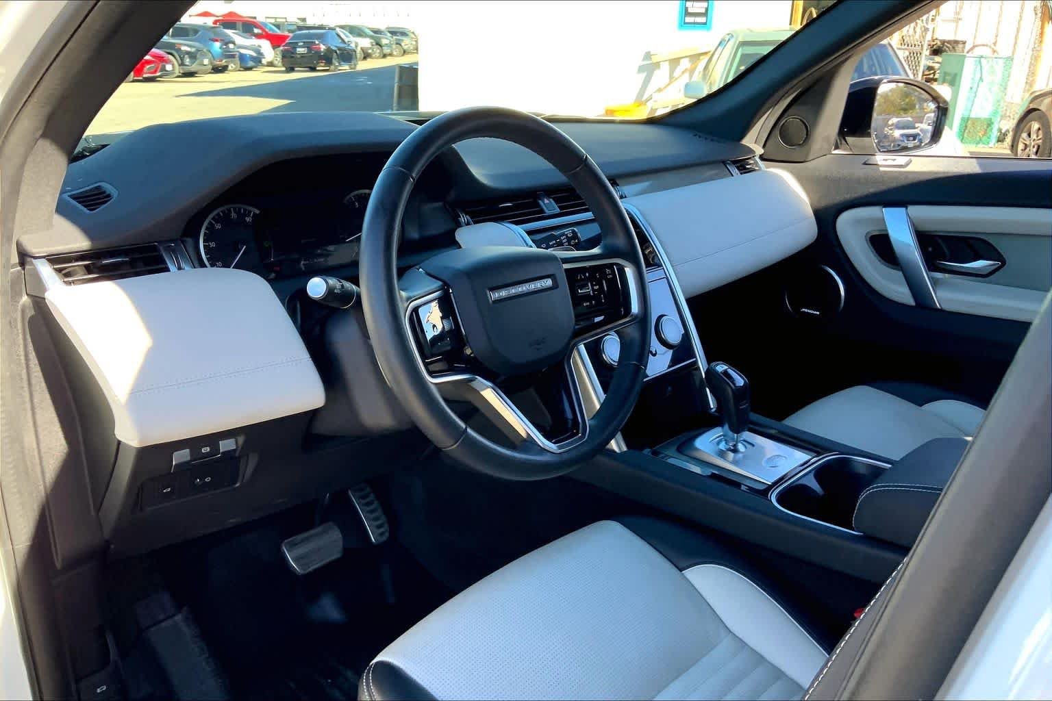 Used 2023 Carpathian Gray Premium Metallic Land Rover SE R-Dynamic image 18