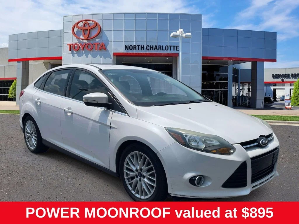 2014 Ford Focus Sedan Titanium's photo