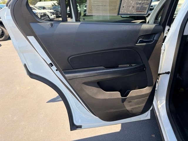 Used 2017 White Chevrolet LT image 13