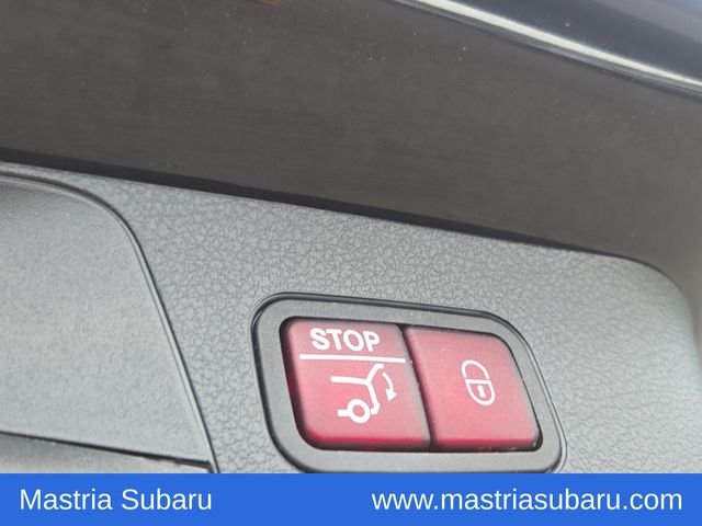 Used 2024  Mercedes-Benz GLB 250 image 12