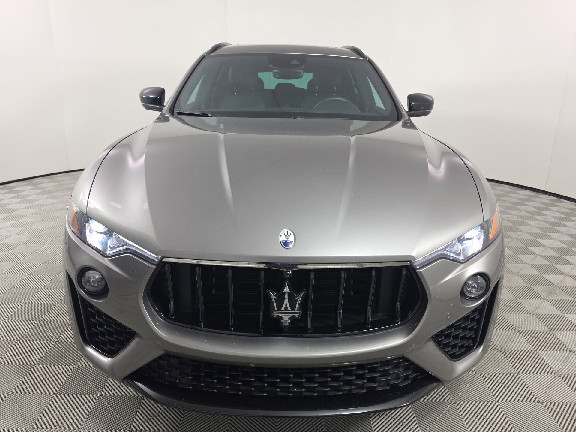 Used 2022 Gray Maserati Modena image 2