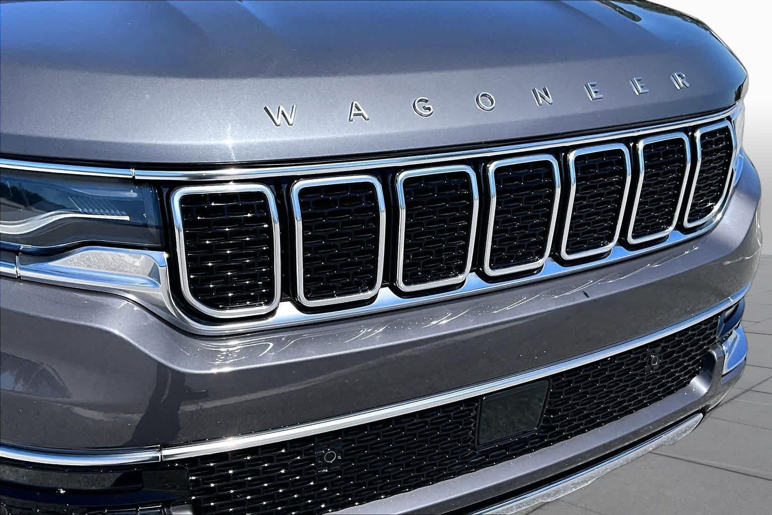 Used 2024 Baltic Gray Metallic Clearcoat Jeep Series III image 30