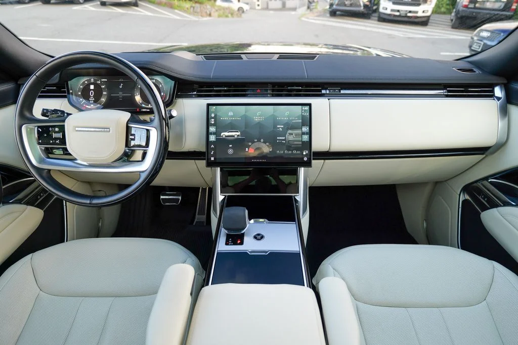 Used 2025 Gray Land Rover SE image 43