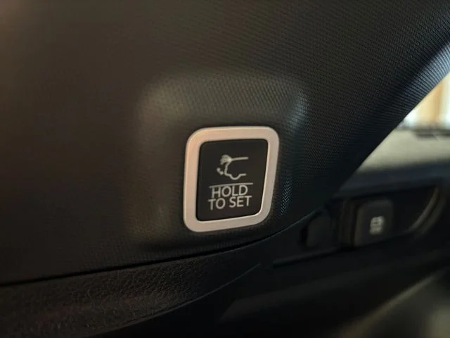 New 2026 Red Jeep Altitude image 19