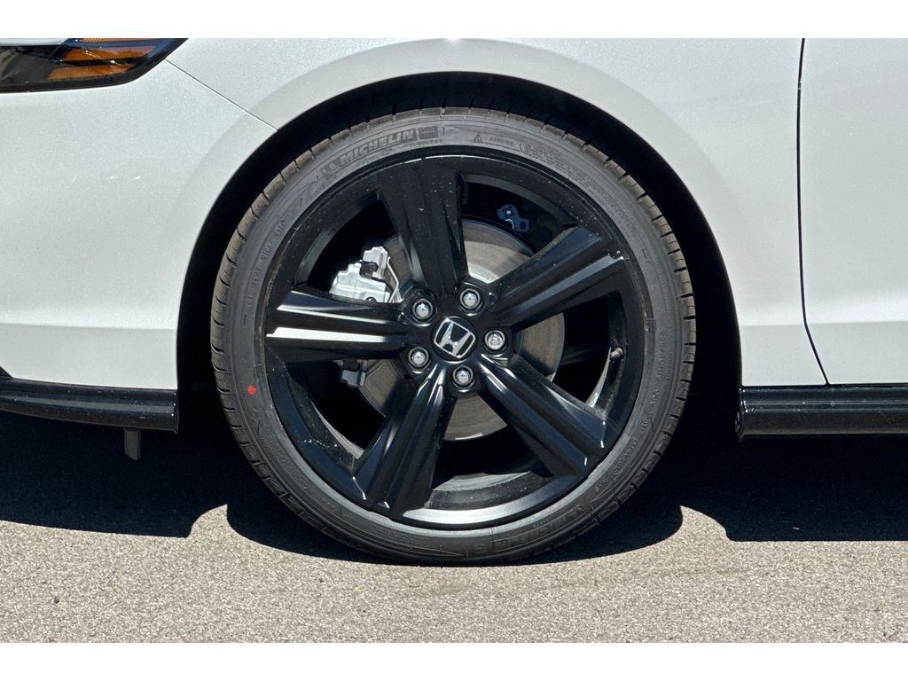 New 2026 Platinum White Pearl Honda Sport-L image 29