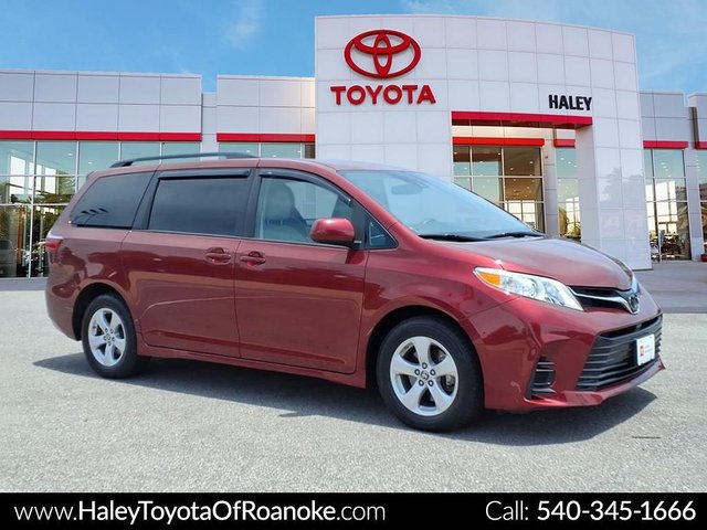 2020 Toyota Sienna LE