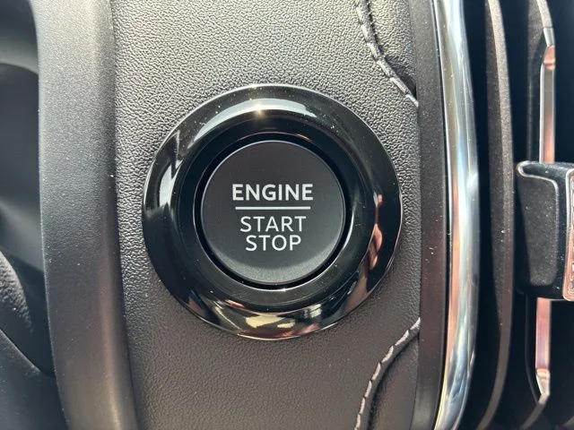 New 2026 Star White Metallic Tri-Coat Ford Platinum® image 47