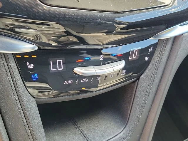 2025 Cadillac XT6 Premium Luxury - Photo 36