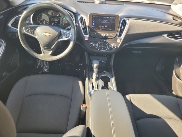 Used 2025 White Chevrolet LT image 16
