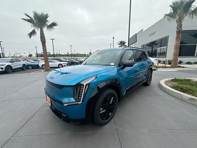 New 2026 Ocean Blue Kia Land AWD image 3