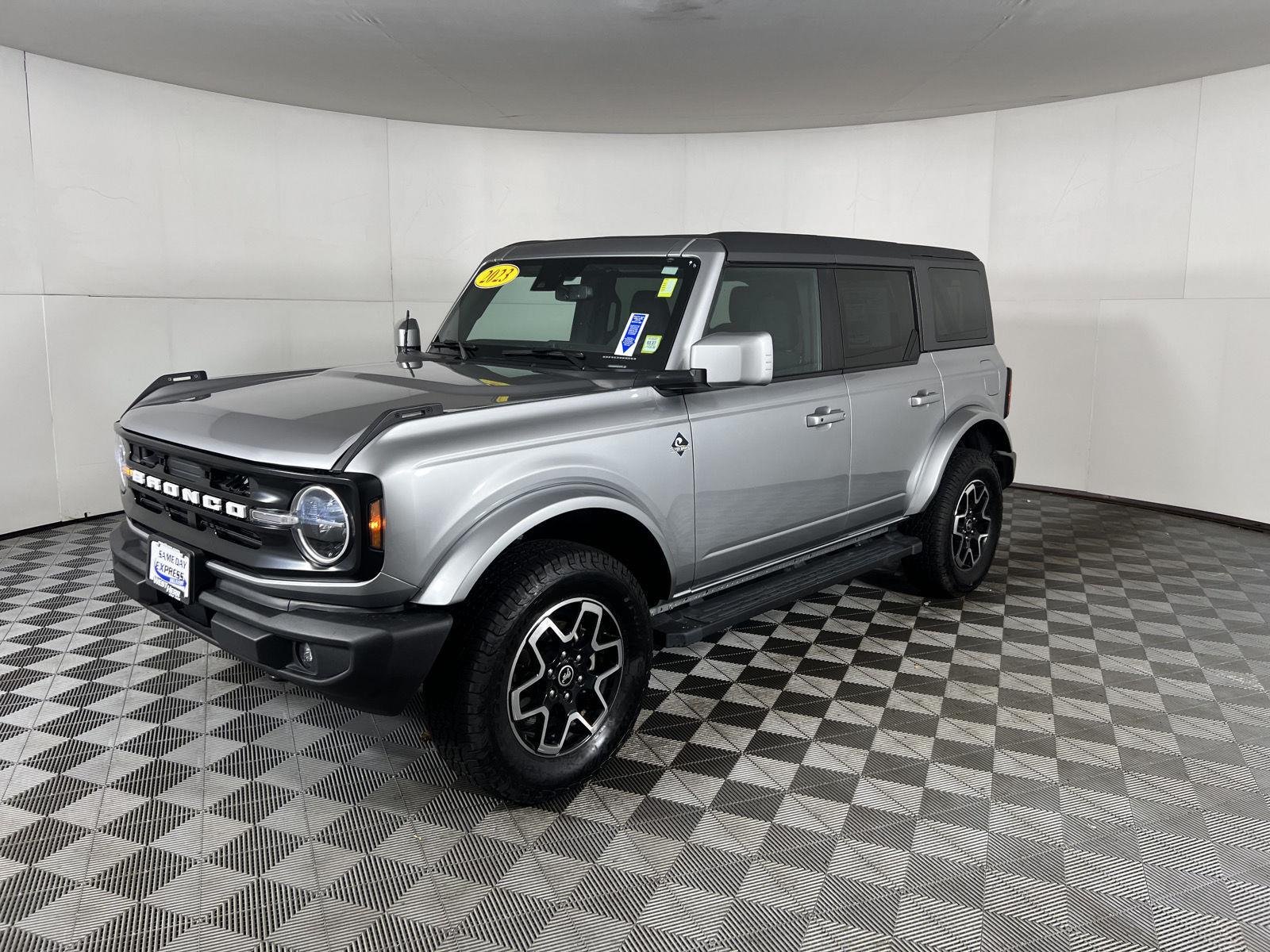 Used 2023 Iconic Silver Ford Outer Banks image 15