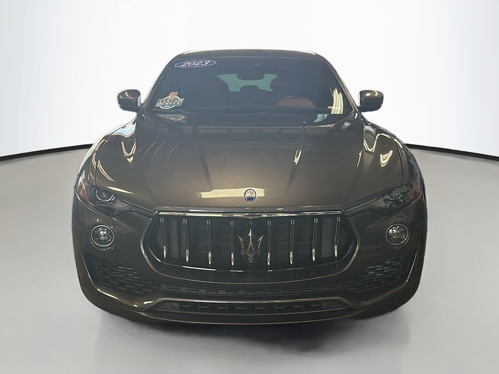 ZN661XUA9PX428717