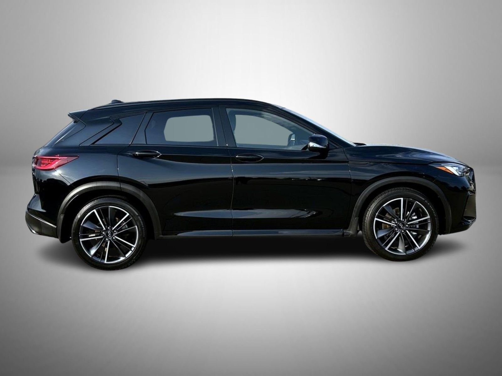Used 2023 Black INFINITI SPORT image 4