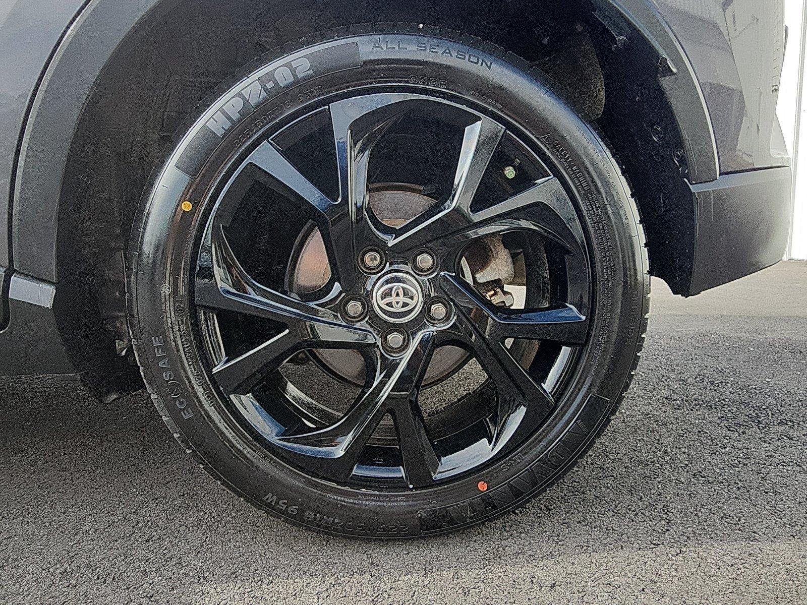 Used 2022 Silver Toyota Nightshade Edition image 9