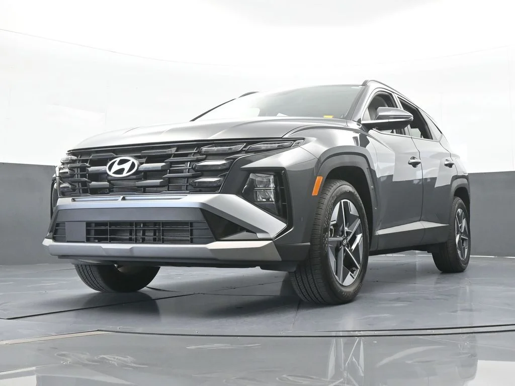 Used 2025 Ecotronic Gray Hyundai SEL Convenience image 58