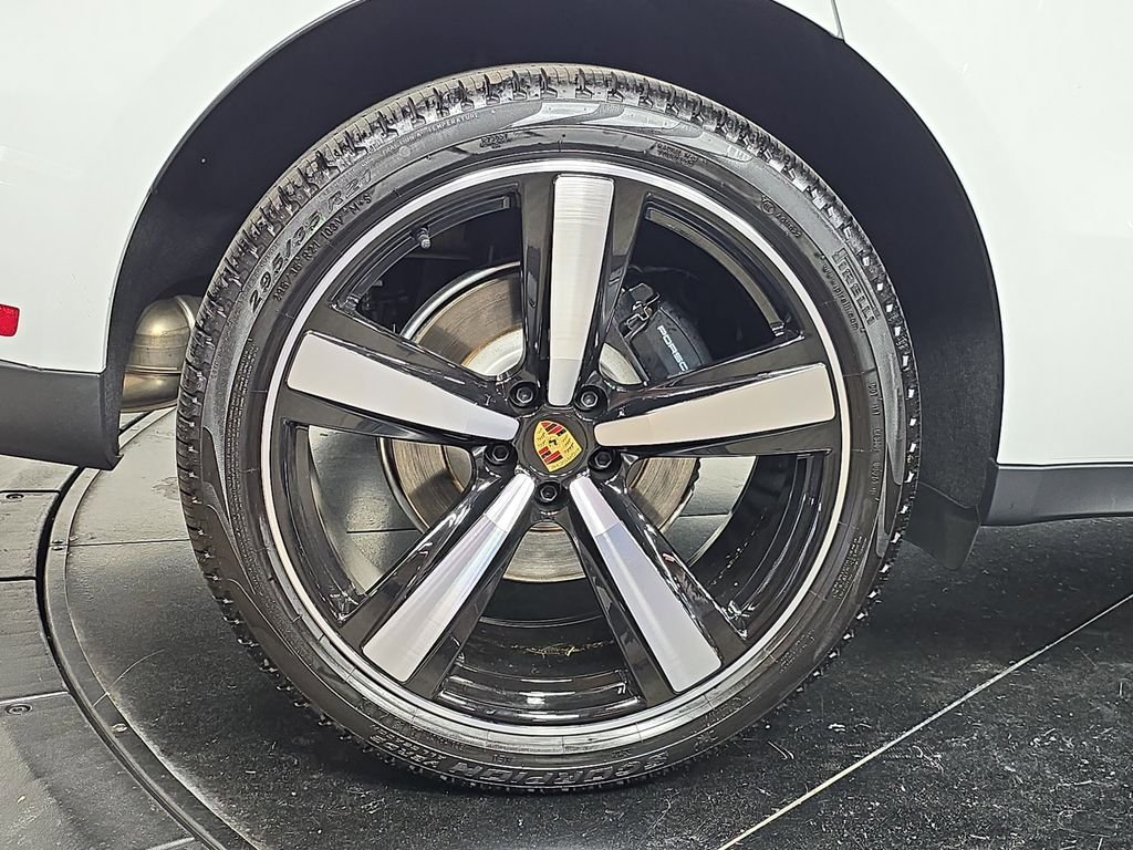 2025 Porsche Macan Base - Photo 29