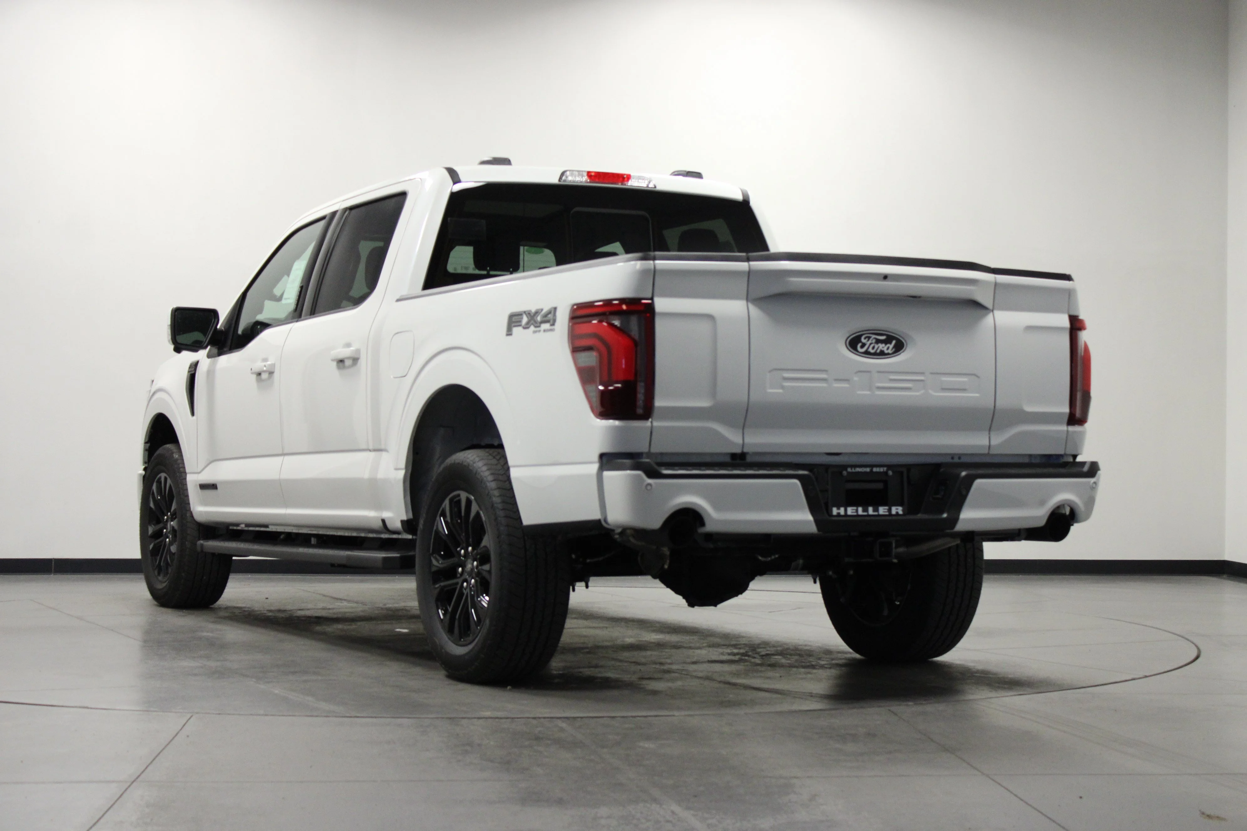 New 2026 Star White Metallic Tri-Coat Ford Lariat® image 6