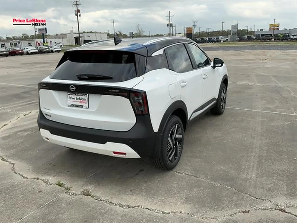 New 2026 Aspen White TriCoat/Super Black Nissan SV image 7