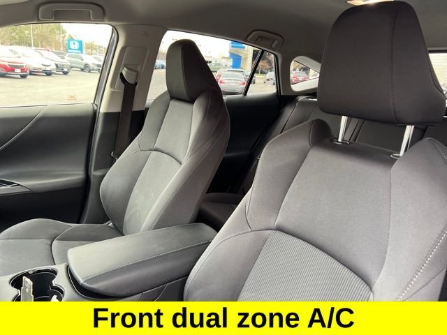 Used 2021  Toyota LE image 13
