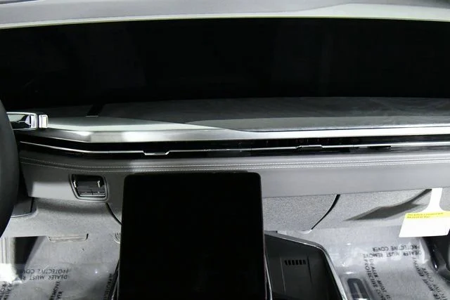 2025 Cadillac Escalade IQ Sport 1 - Photo 12