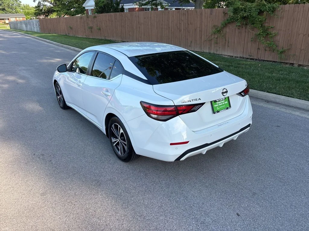 Used 2022 Aspen White Nissan SV image 3