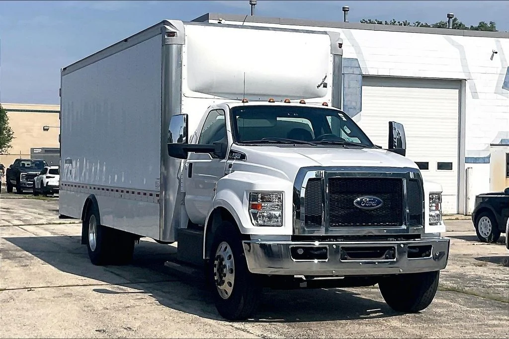 Used 2018 White Ford Base image 32