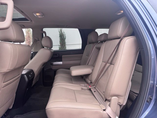 Used 2018 Blue Toyota SR5 image 38