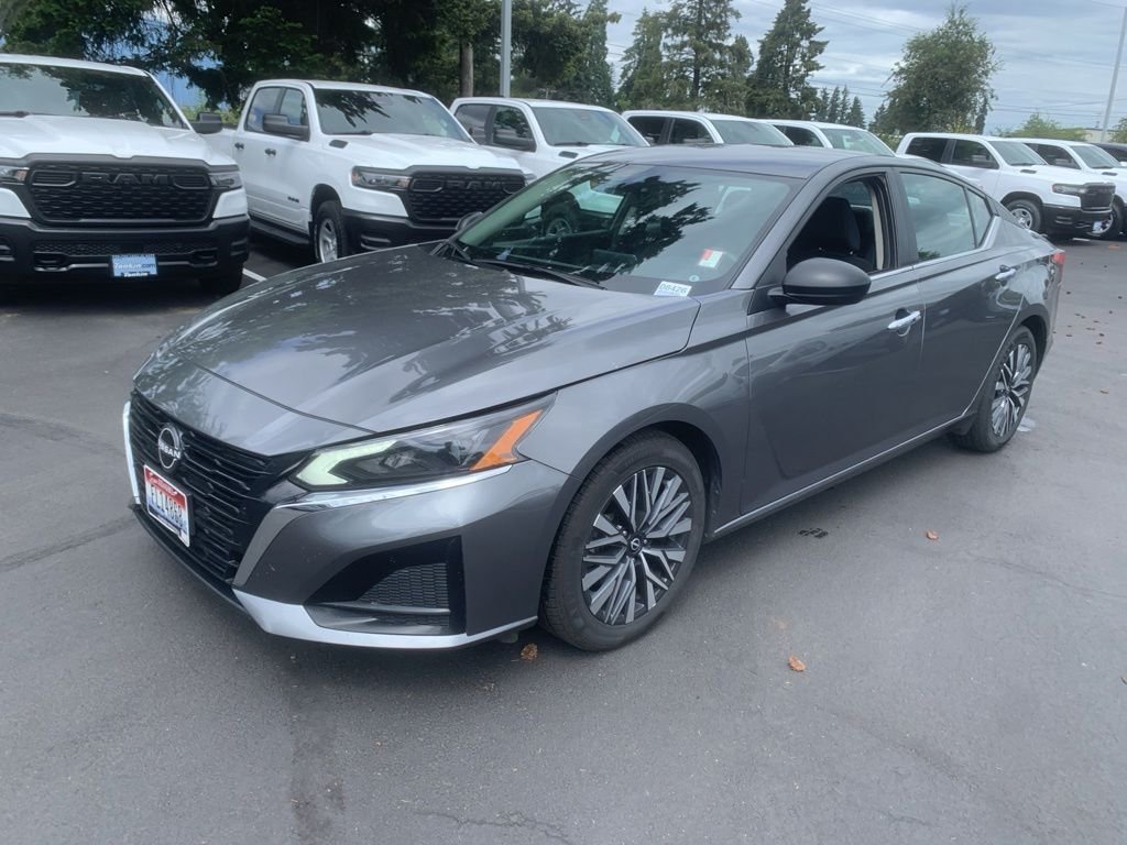 2024 Nissan Altima 2.5 SV's photo