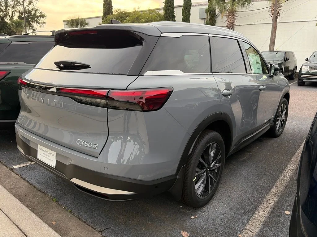 New 2027 HARBOR GRAY INFINITI LUXE image 6