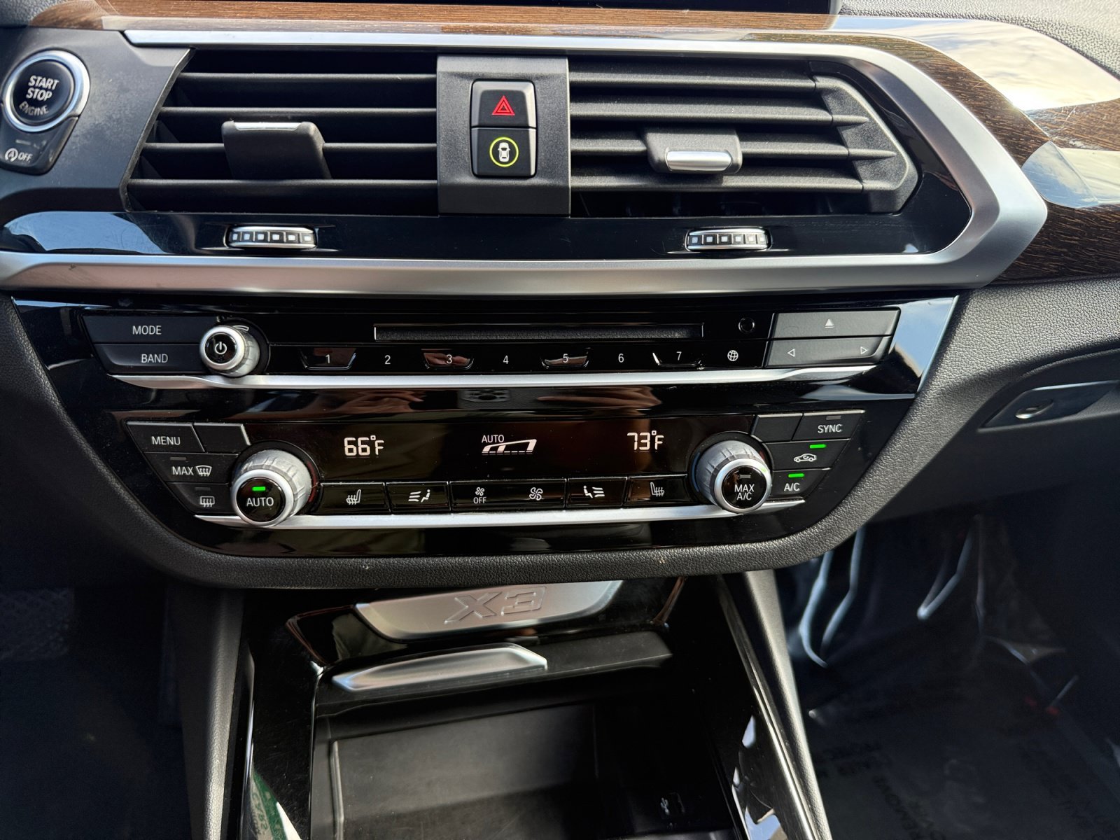 Used 2019 Dark Graphite Metallic BMW xDrive30i image 13