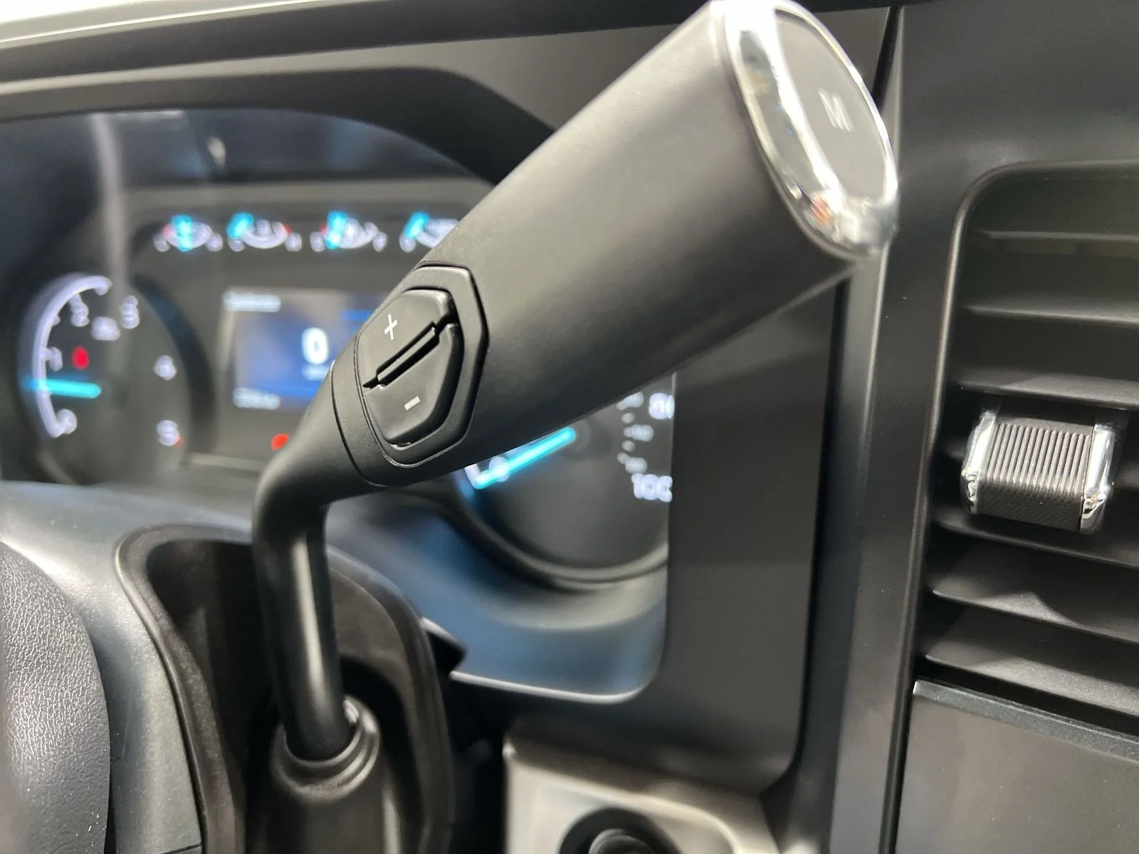 2024 Ford F-350 Super Duty XL - Photo 18