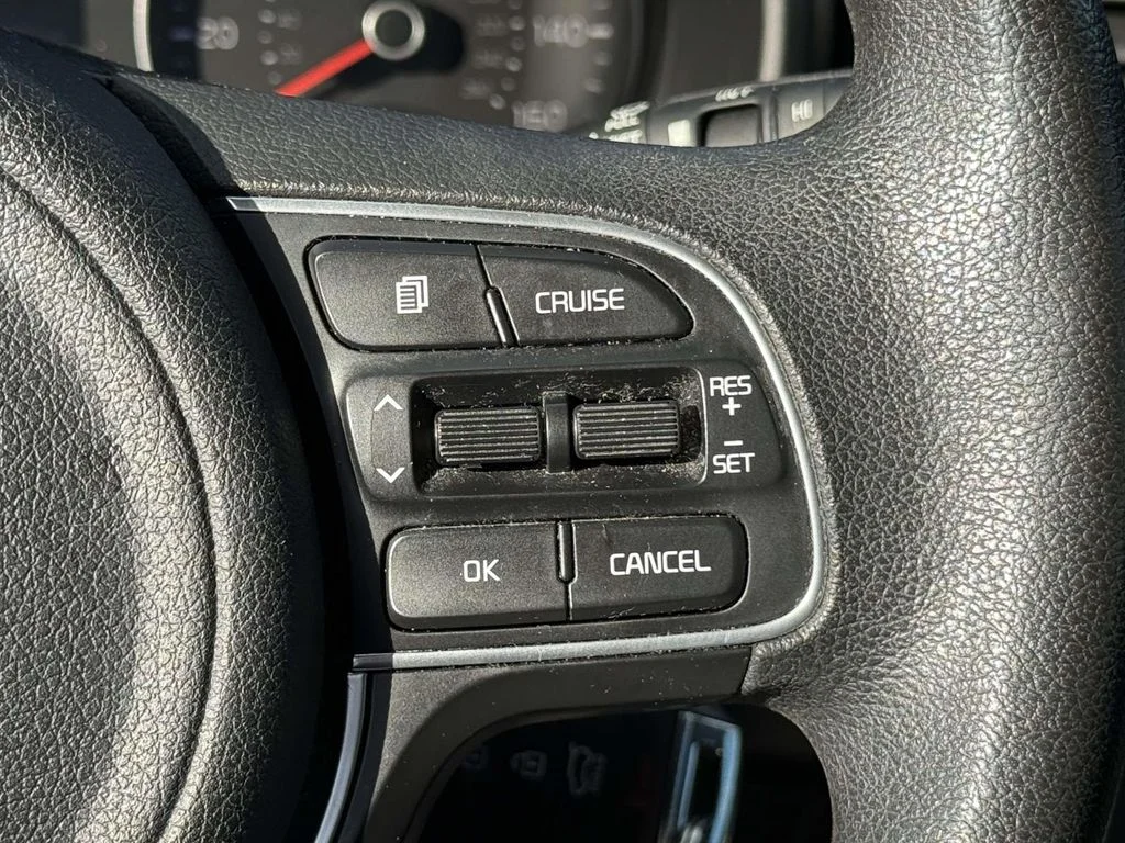 Used 2019 Red Kia LX image 21