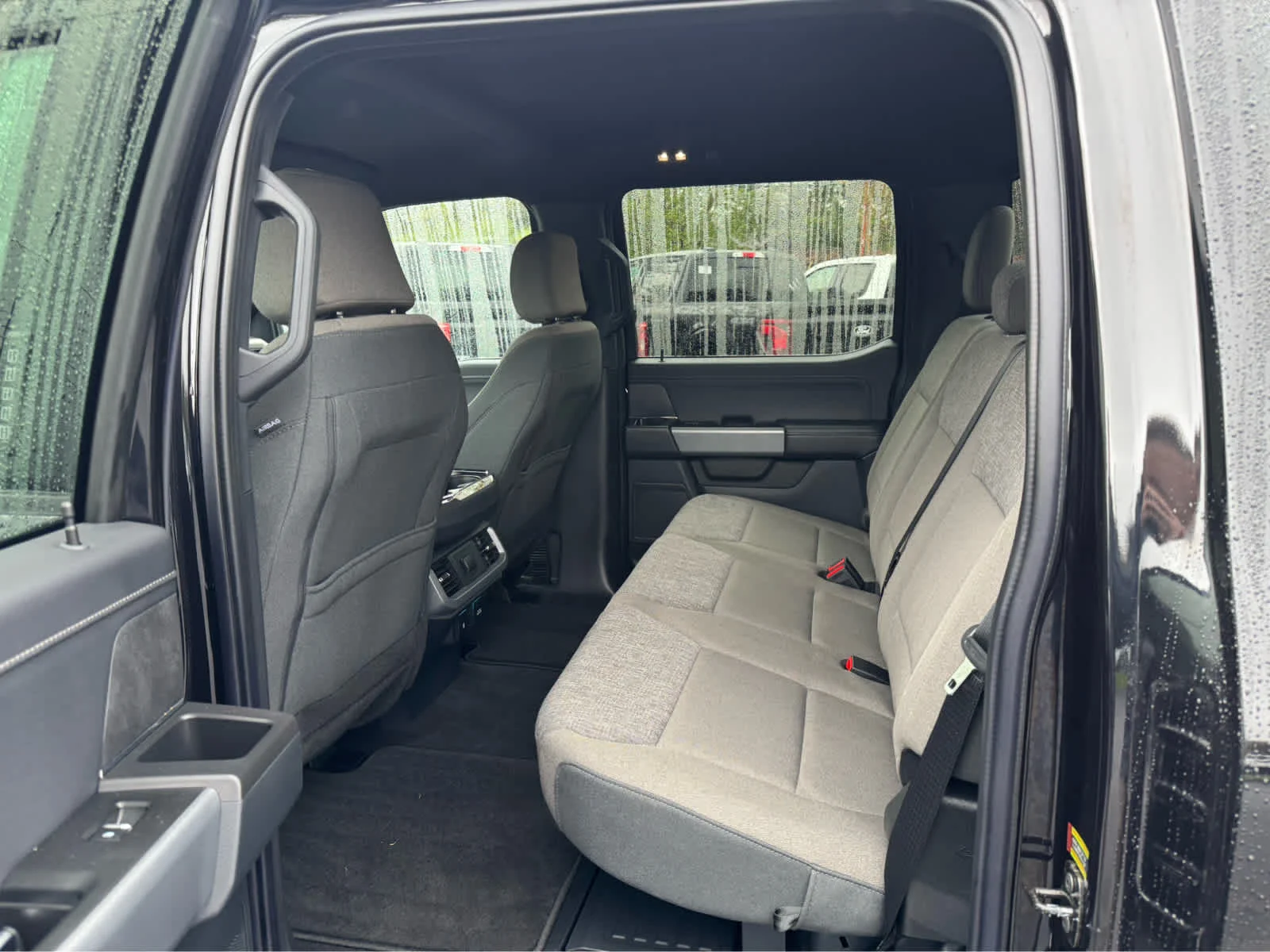 Used 2024 Agate Black Ford XLT image 11