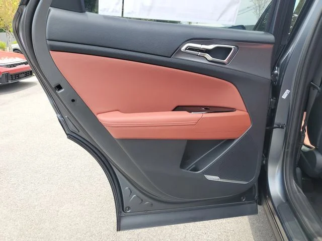 2025 Kia Sportage SX Prestige Hybrid - Photo 12
