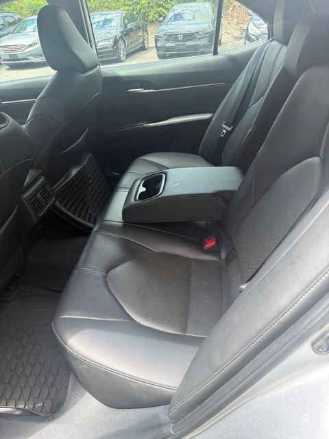 Used 2022 Silver Toyota XLE image 5