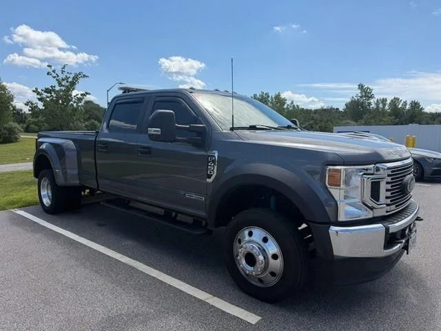 Used 2022 Gray Metallic Ford XL image 1